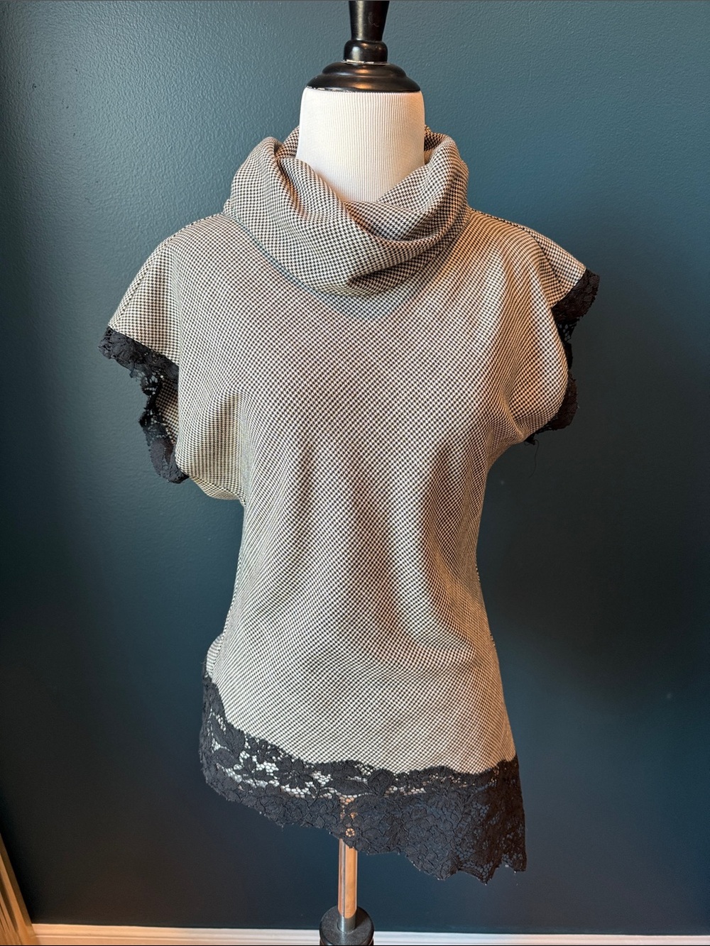 NWOT Zara Cowl Neck Short Sleeve Sweater with Lace Trim - Black & White